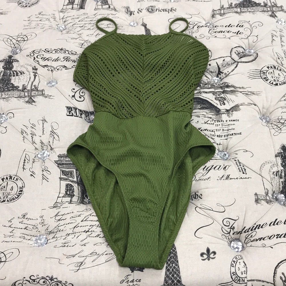 ROBIN PICCONE Mixed Crochet High Neck Swimsuit - Picture 4 of 8
